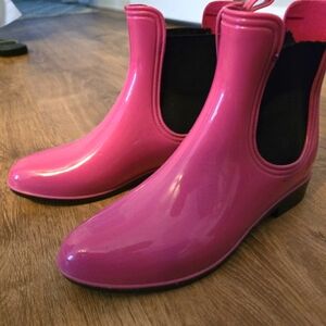 Rain boots